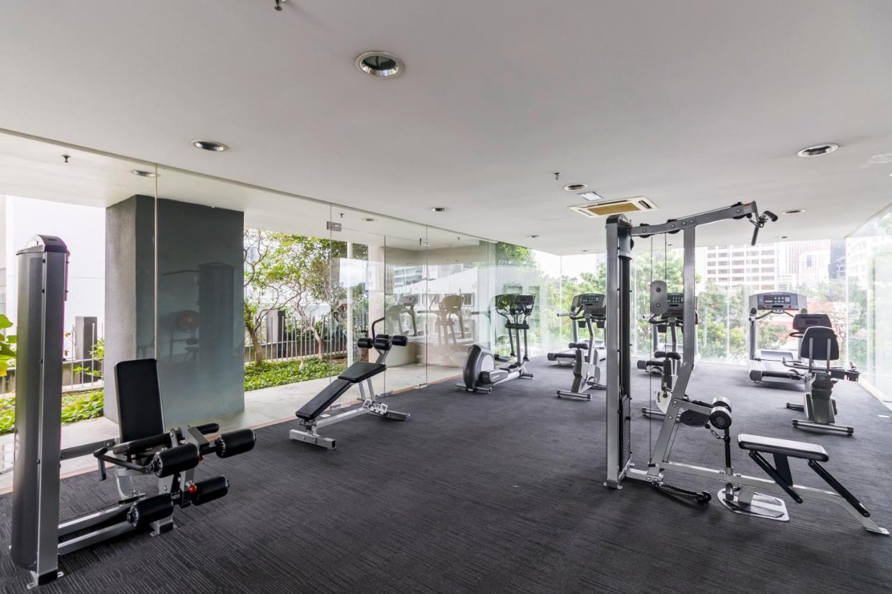 Pj8 Service Suites By Airhost Petaling Jaya Exterior photo